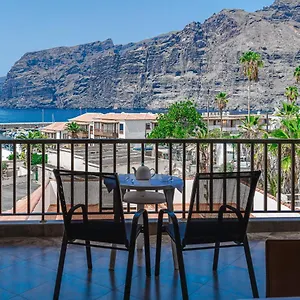 Amazing Atlantic And Breathtaking Mountains Views , Acantilado de los Gigantes Espagne